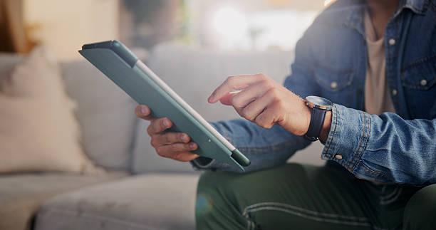 How Can Business News Websites Help Entrepreneurs Follow Industry Trends?
